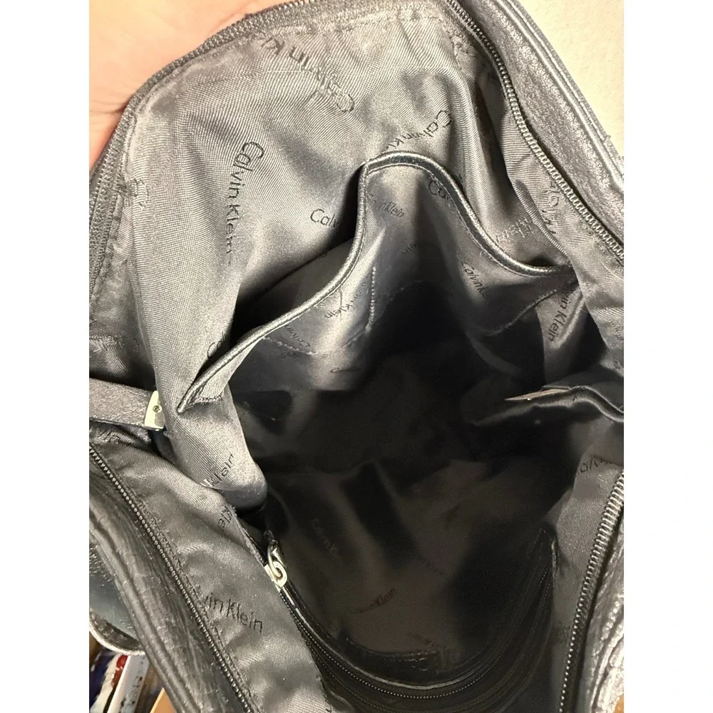 Calvin Klein Hobo Bag Women Large Black Pebbled Leather Shoulder H2JCA948